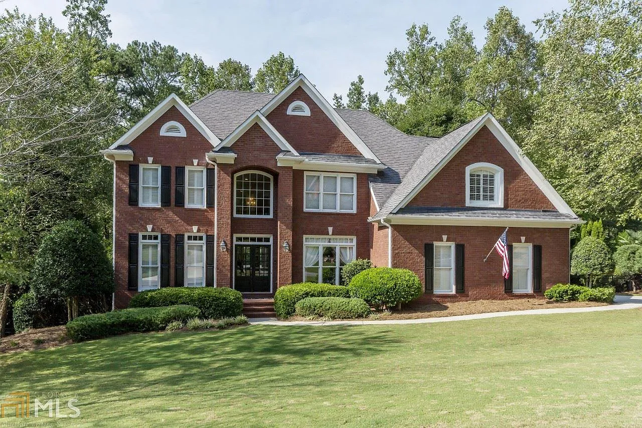 664 Vinings Estates Dr SE photo 1