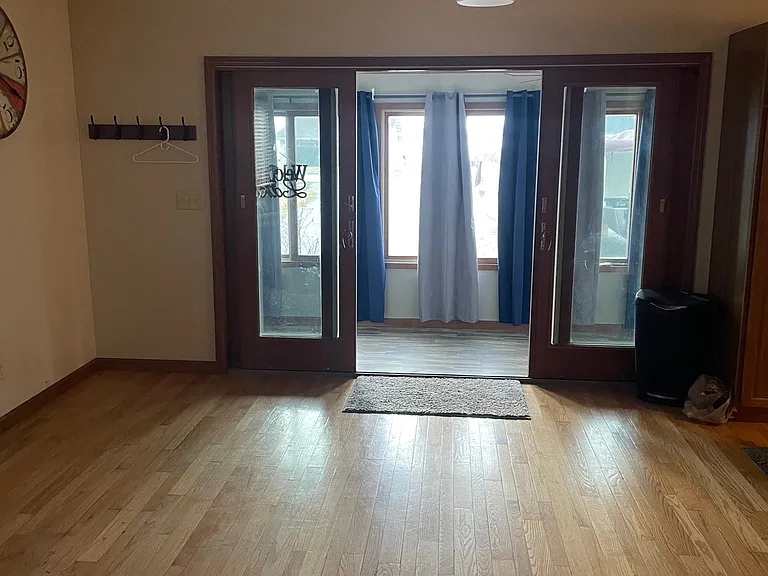 1074 Chapman Lake Dr — Photo 7