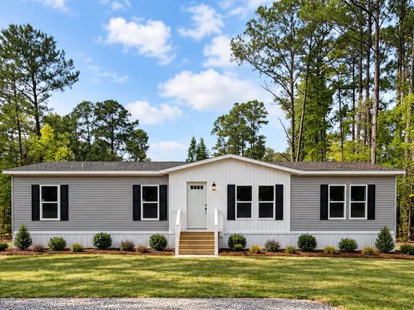 34 Foxfire Dr, Laurens, SC 29360