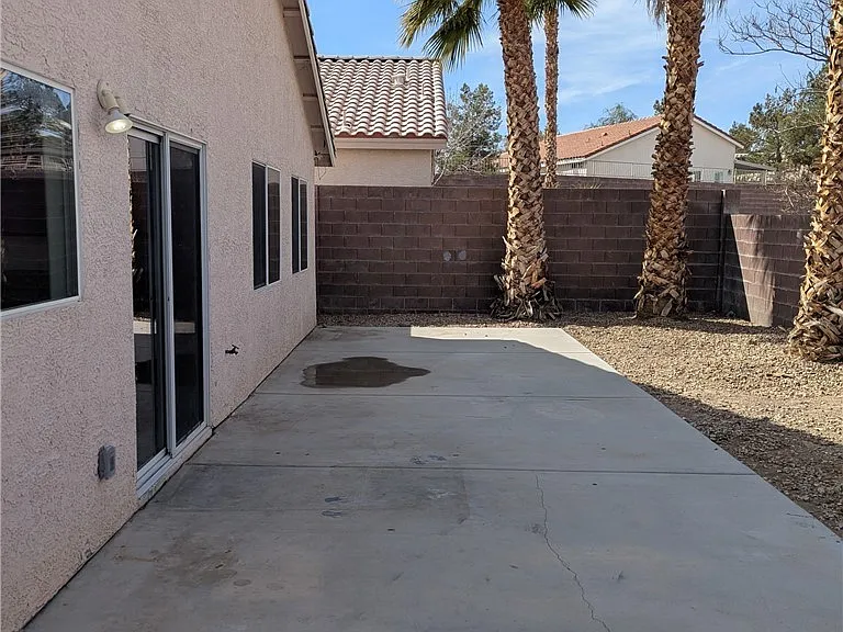 2266 Smokey Sky Dr — Photo 24