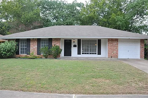 5602 Berry Hill Dr Photo 1