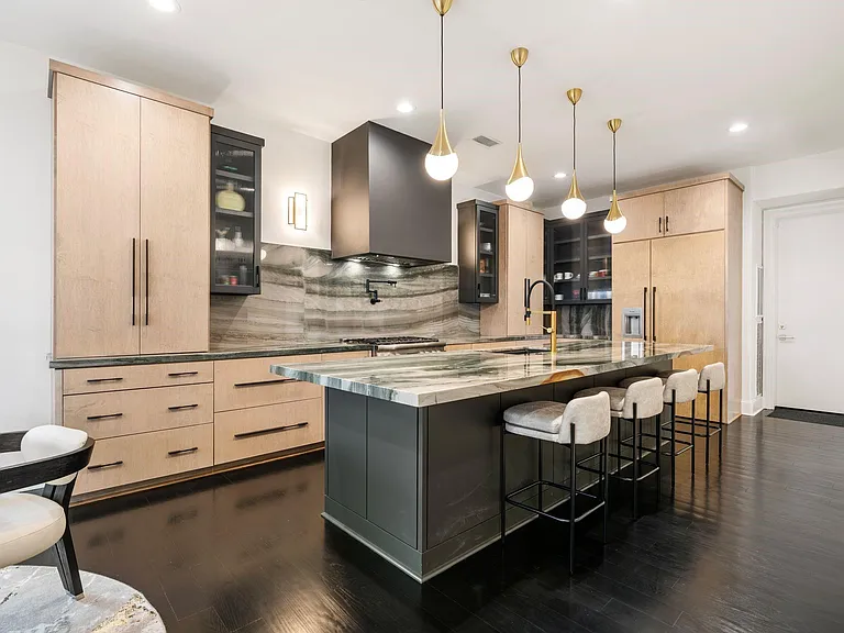 3960 W Alabama St — Photo 17
