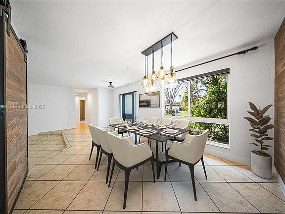 2nd image of 10485 SW 109th St