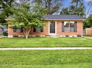 8702 Loch Lea Ln, Jeffersontown, KY 40299
