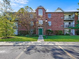 531 Leah Ln APT 1C, Woodstock, IL 60098