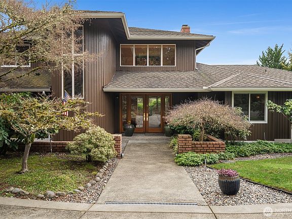 3rd image of 4116 205th Avenue SE