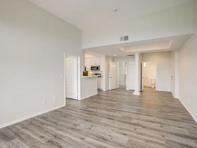 2245 Beverly Glen — Photo 69