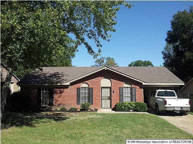1st image of 898 Valley Dr