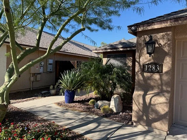 1283 N Sandecker Ln — Photo 3