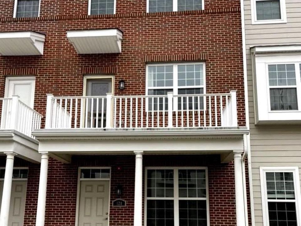 1st image of 120 Prince George St