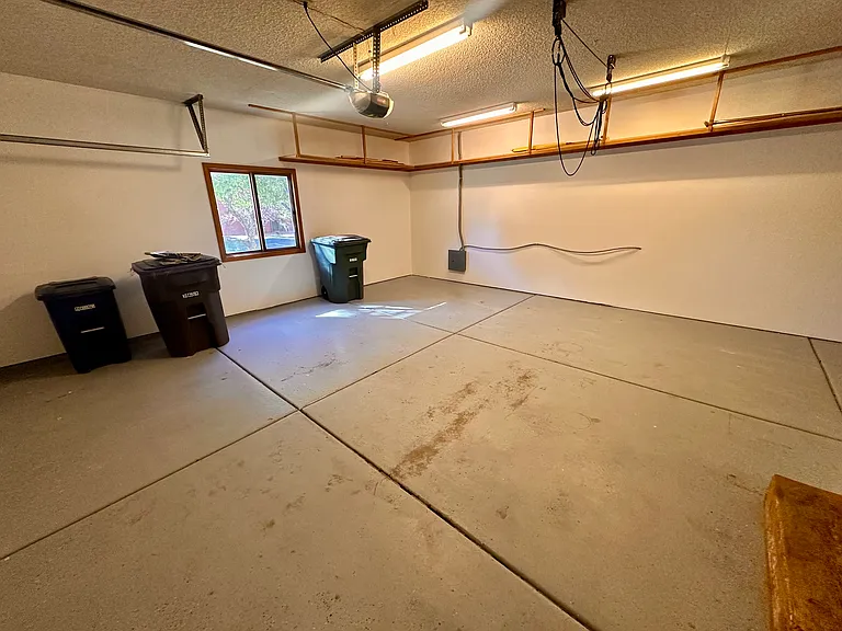 Oversize Garage