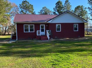 82 Parkers Ave, Bolton, NC 28423