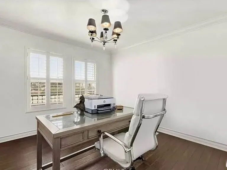 1621 Barry Ave #Penthouse 3 — Photo 8