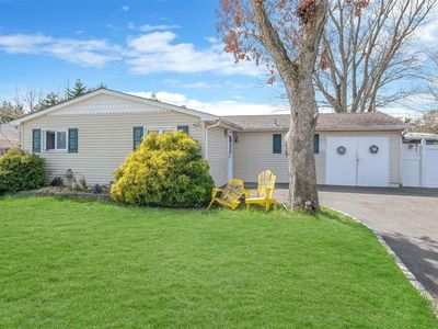 40 Knickerbocker Avenue, Holbrook, NY, 11741