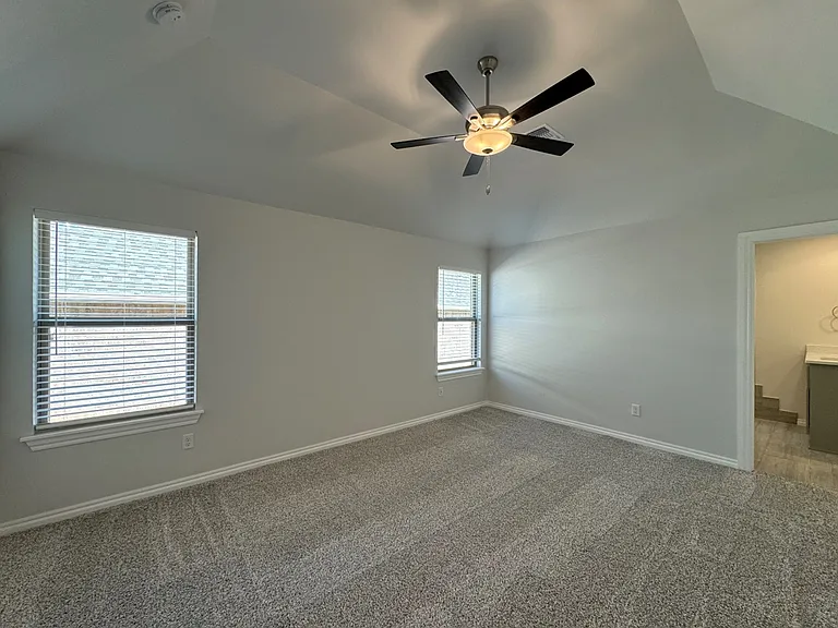 16220 Marsha Dr — Photo 11