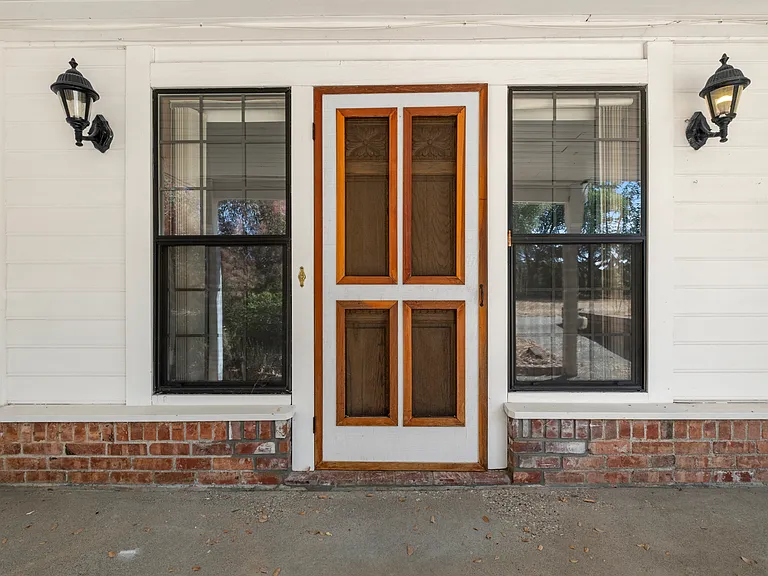 2835 Easy St — Photo 8