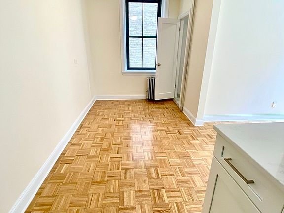 3rd image of 509 E 78th St APT 4c