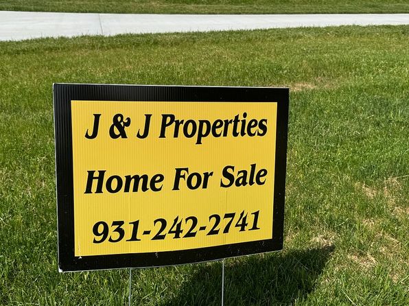 110 4th Ave S, Loretto, TN 38469
