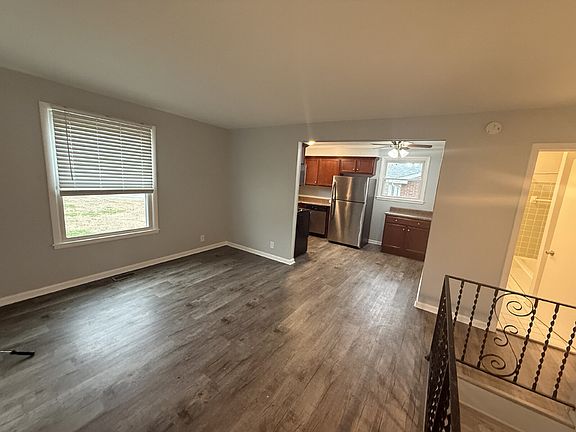 2nd image of 2600 Dixon Dr Unit B