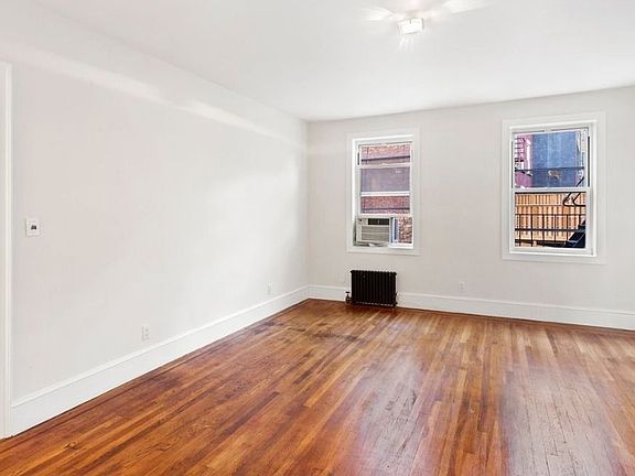 3rd image of 43 Greenwich Ave APT 4