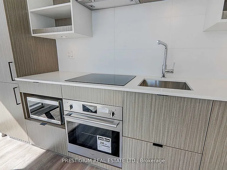 20 Edward St #804 — Photo 12