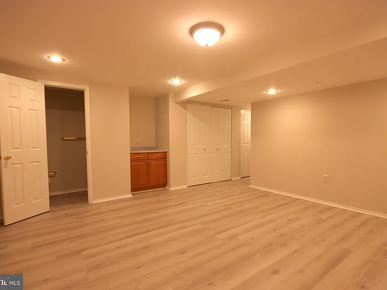 7782 Blueberry Hill Ln — Photo 23