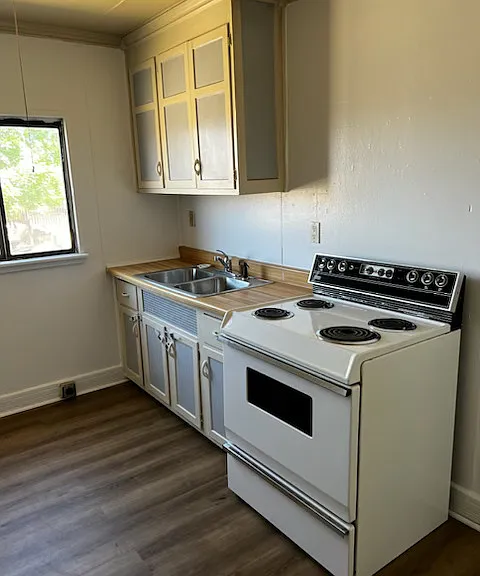 549 Lake Dr — Photo 7
