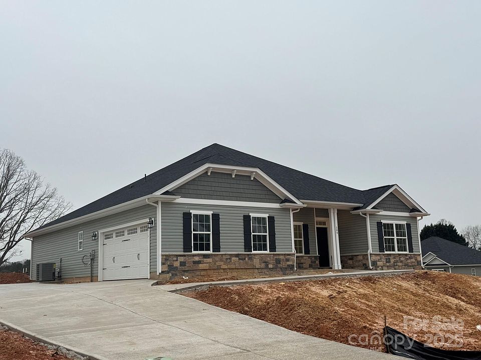 1st image of 104 Kerr Walk Dr #14