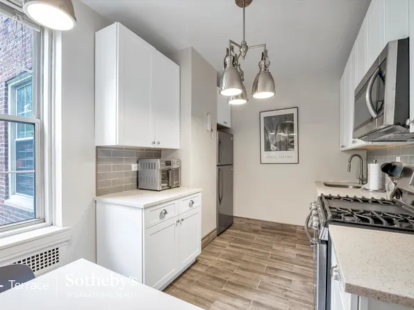 68-10 108th Street image 8 of 20