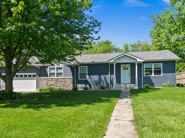 326 Cedar St, Crown Point, IN 46307