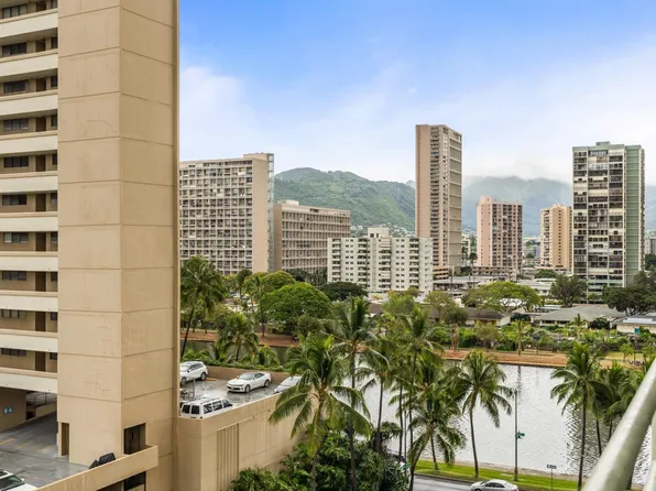 445 Kaiolu St #905-1, Honolulu, HI 96815