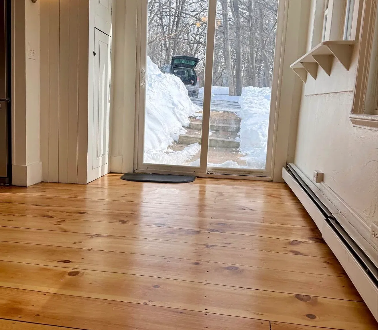 2 bed, 1.5 bath, 1300 sqft, $3,000 — Photo 4