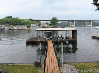 413 Curvy Rd, Camdenton, MO 65020