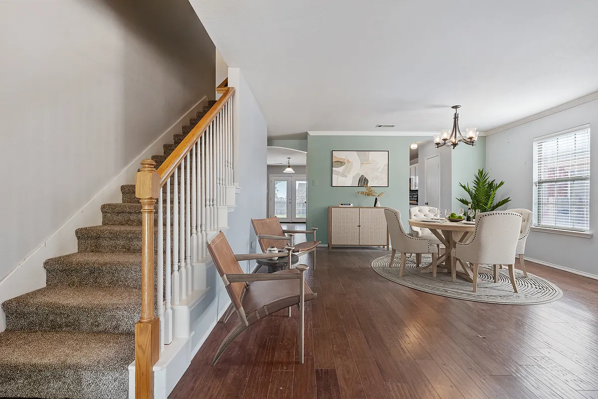 Building Photo - 10532 Lipan Trl