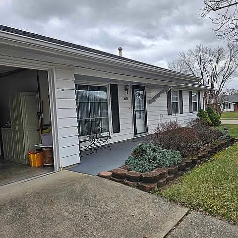 2nd image of 3036 Sturbridge St