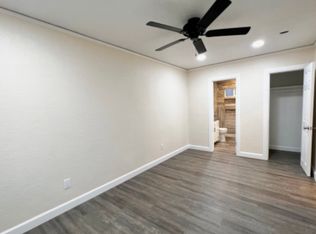930 S Arizona Ave, Los Angeles, CA 90022