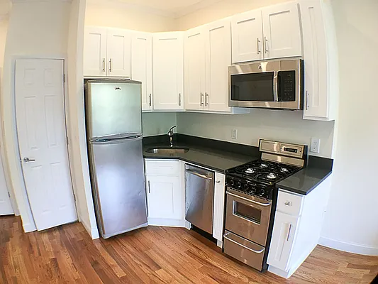 Rented by Francine Realty | media 20