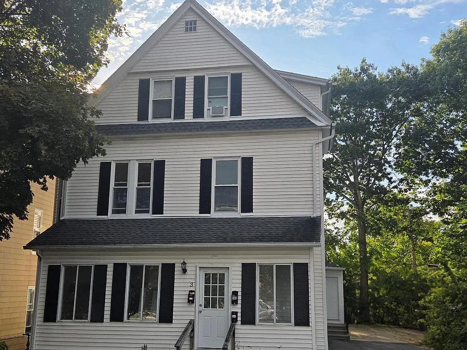 3 Cristy St #1