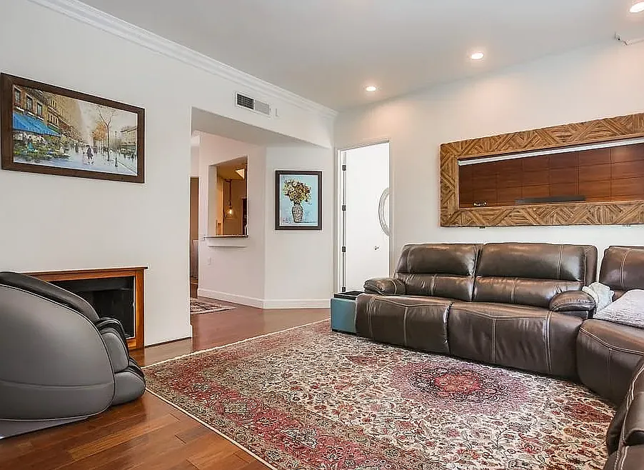 3 bed, 2174 sqft, $8,750 — Photo 4