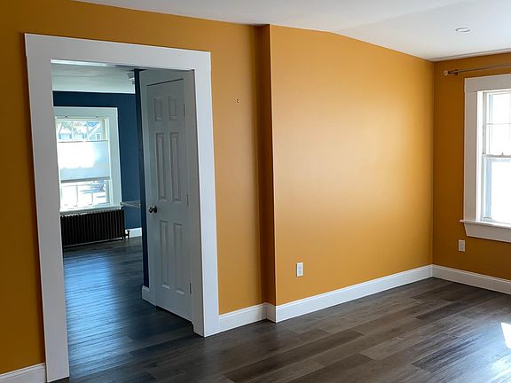 5th image of 14 Jewett St #2