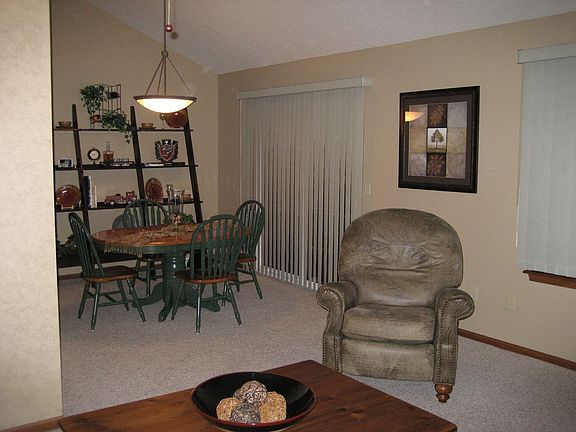 Dining Room w/Slider to Deck