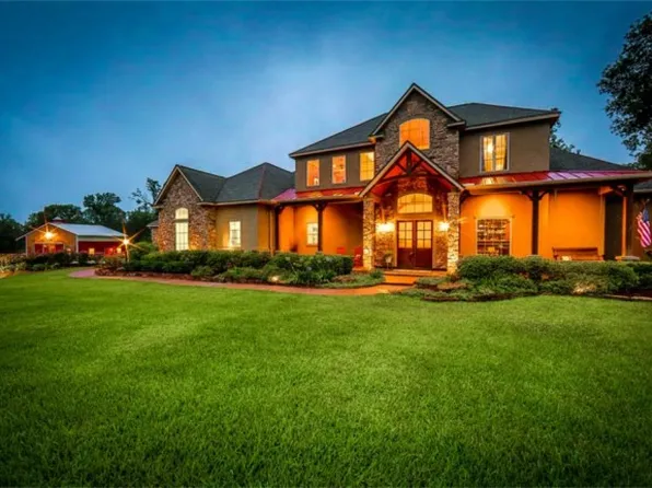 1542 Perfection Dr, Montgomery, TX 77316