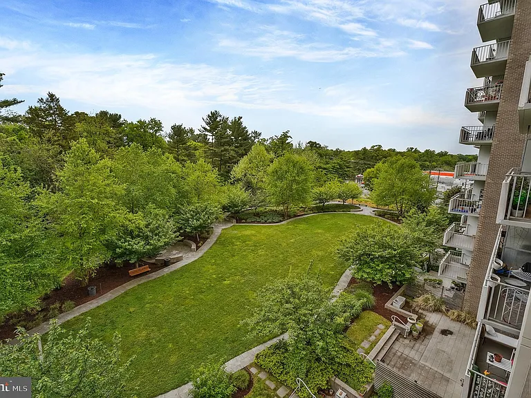 5101 River Rd #618 — Photo 43