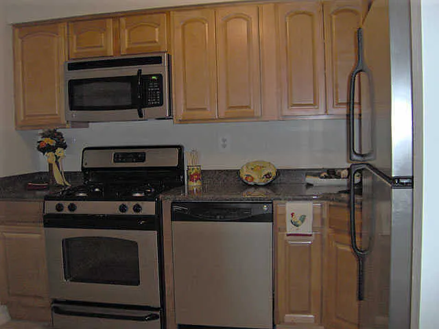1 Garden Pl — Photo 12