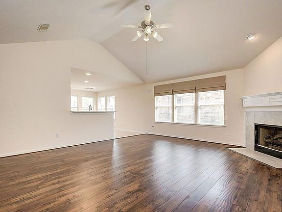 3rd image of 10314 Glenfield Park Ln