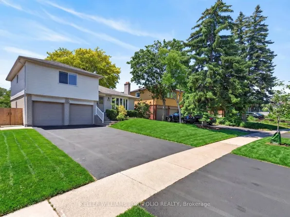 3310 Havenwood Dr, Mississauga, ON L4X 2M3