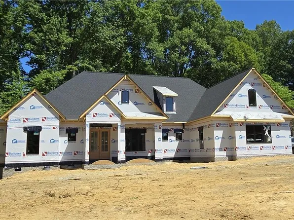 4314 Ravenstone Dr, Greensboro, NC 27407