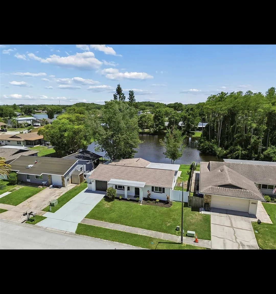 3 bed, 1656 sqft, $2,200 — Photo 1