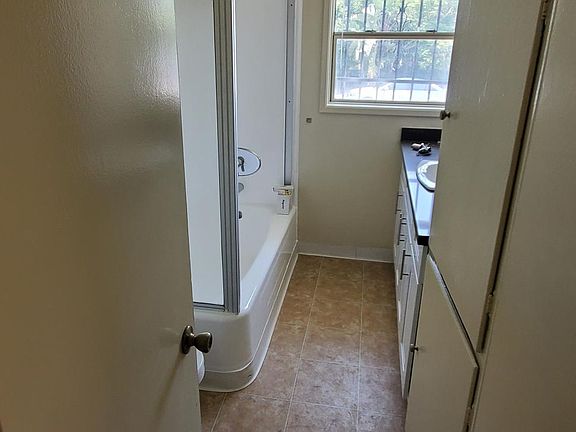 5th image of 11661 Texas Ave #1