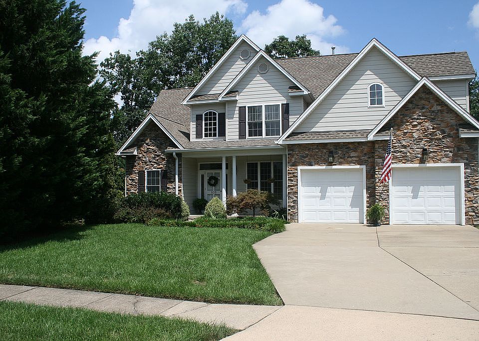 1st image of 105 Winslow Ct